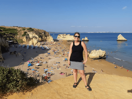 41443939_688355458230443_838210228418772992_n